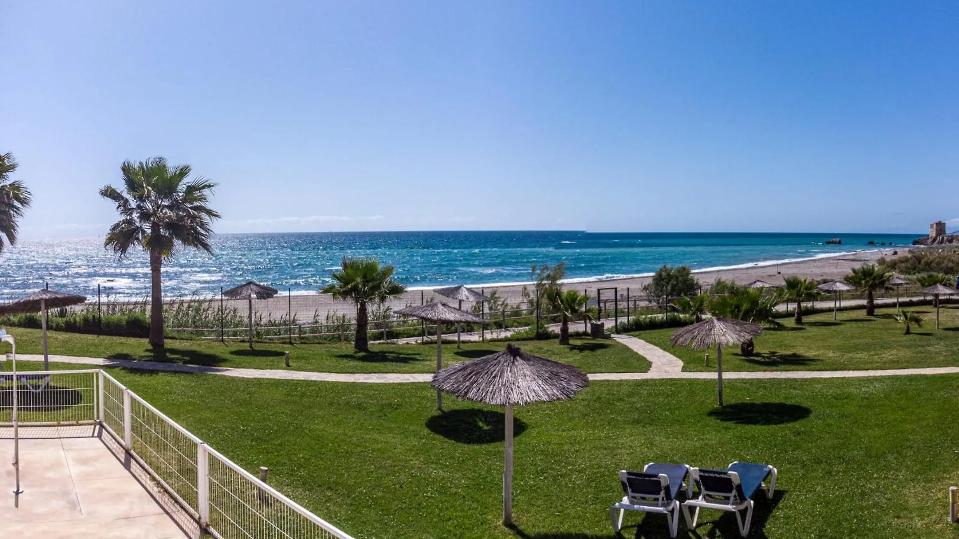 Apartamento Duplex En Primera Linea De Playa كاساريس