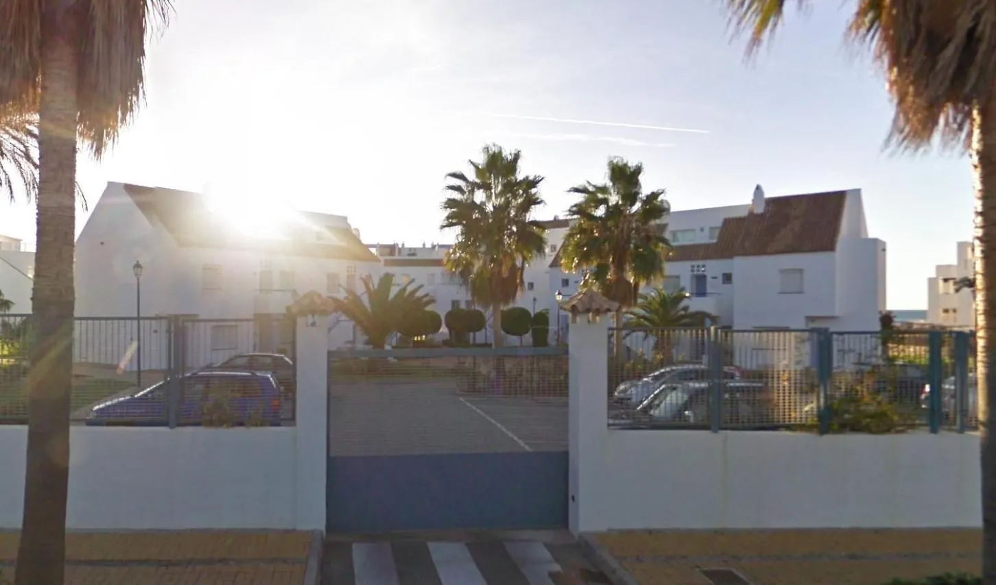 Apartamento Duplex En Primera Linea De Playa كاساريس إسبانيا