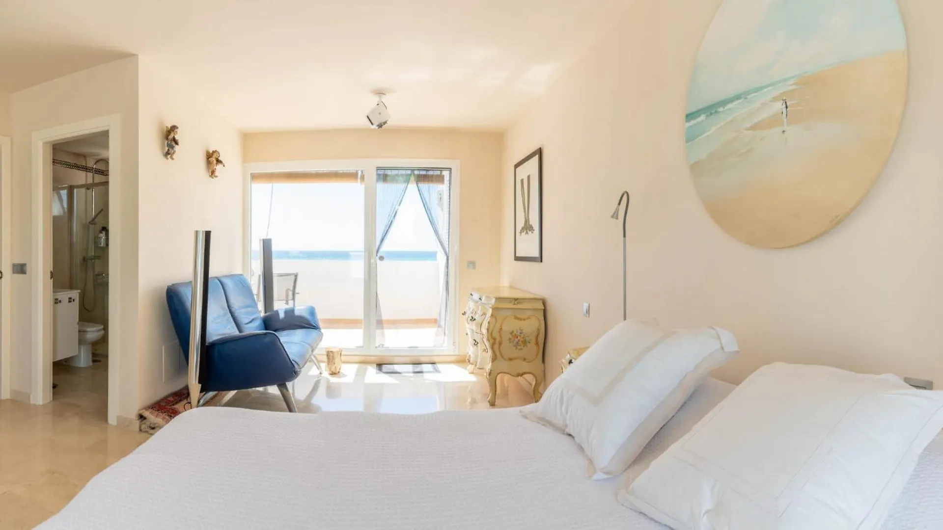 Апартаменты Apartamento Duplex En Primera Linea De Playa Касарес
